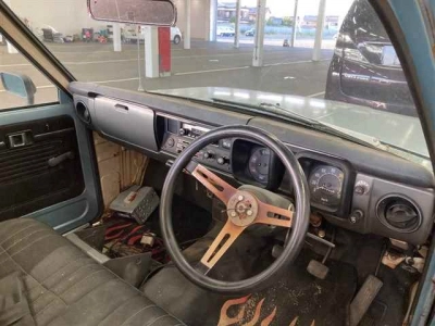 OTHER  HILUX TRUCK 2D