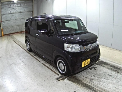 HONDA N-BOX SLASH