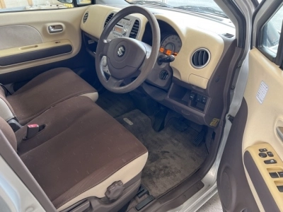 SUZUKI MRWAGON