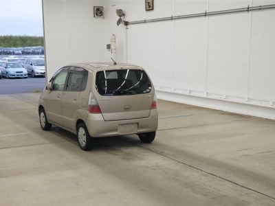 SUZUKI MRWAGON