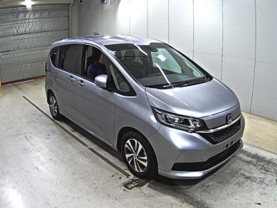 HONDA FREED + HYBRID