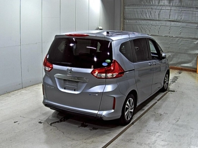 HONDA FREED + HYBRID