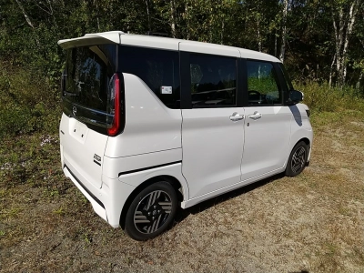 NISSAN ROOX