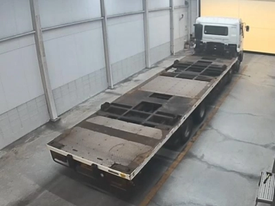 NISSAN UD