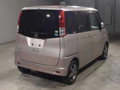 NISSAN ROOX