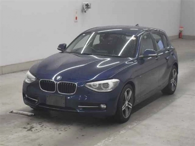 BMW 1 SERIES