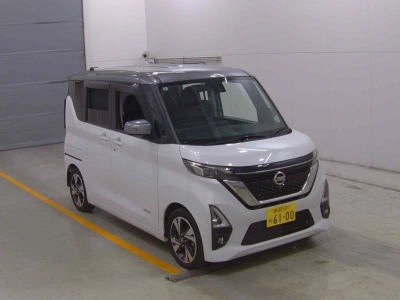 NISSAN ROOX