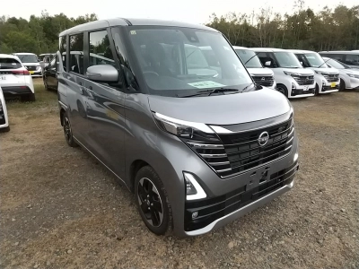 NISSAN ROOX