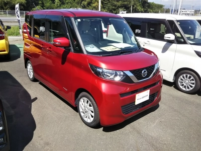 NISSAN ROOX