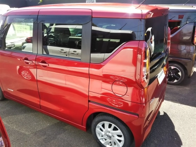 NISSAN ROOX