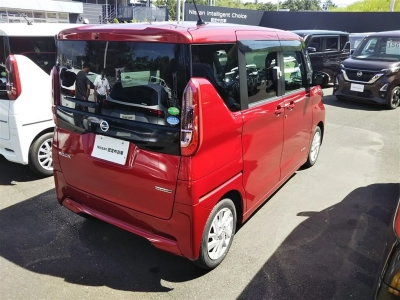 NISSAN ROOX