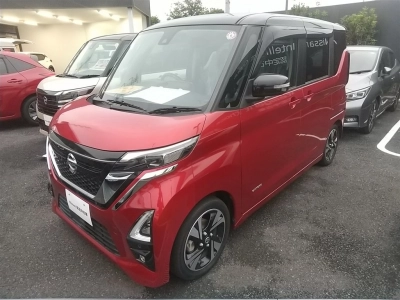 NISSAN ROOX