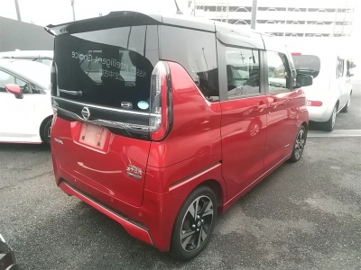 NISSAN ROOX