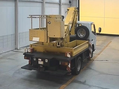 MITSUBISHI CANTER
