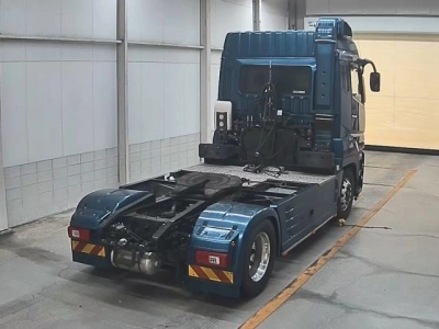 MITSUBISHI FUSO