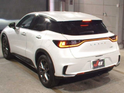 LEXUS LBX