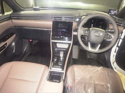 LEXUS LBX