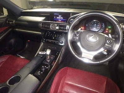 LEXUS IS