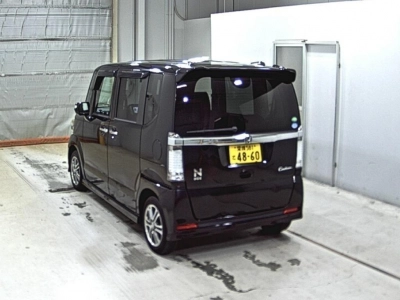 HONDA N BOX CUSTOM
