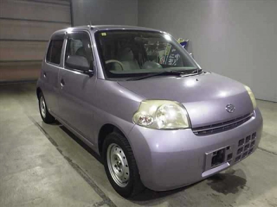 DAIHATSU ESSE