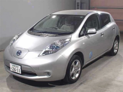 NISSAN LEAF