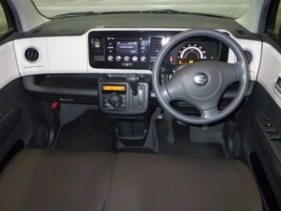 SUZUKI MRWAGON