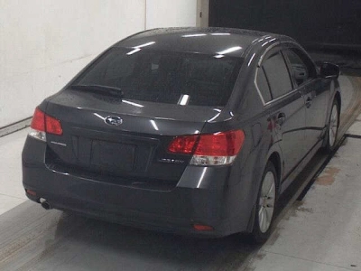 SUBARU LEGACY B4