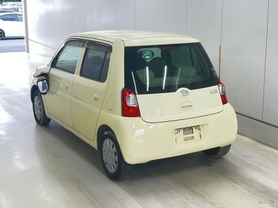 DAIHATSU ESSE