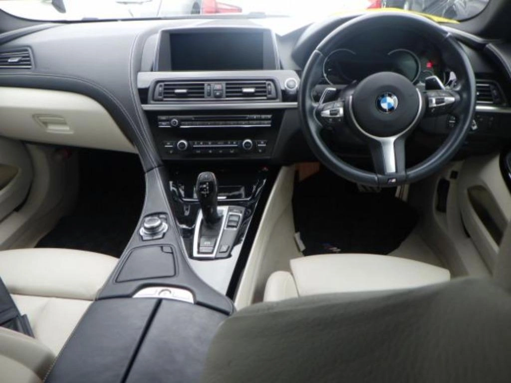 BMW 6 SERIES
