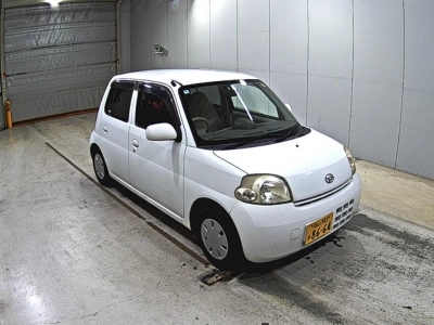 DAIHATSU ESSE