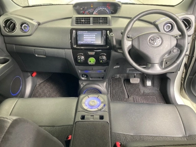 TOYOTA BB