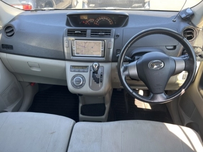 DAIHATSU BOON LUMINAS