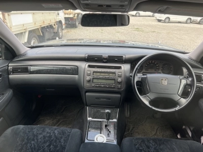 TOYOTA CROWN ESTATE