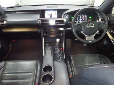 LEXUS IS