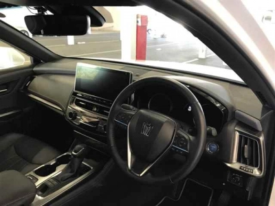 TOYOTA CROWN HYBRID