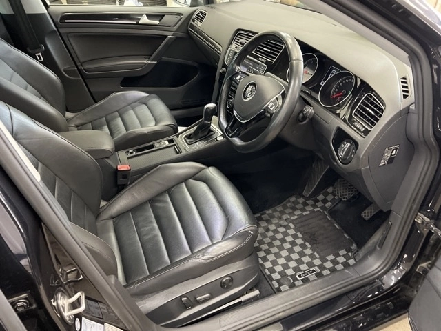 VOLKSWAGEN GOLF VARIANT