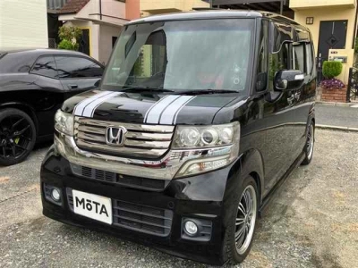 HONDA N BOX CUSTOM