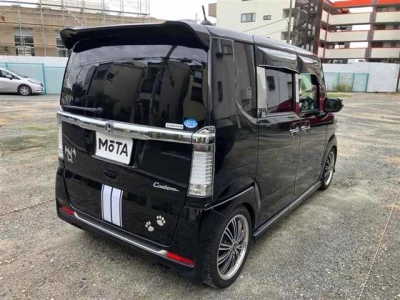 HONDA N BOX CUSTOM