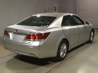 TOYOTA CROWN HYBRID