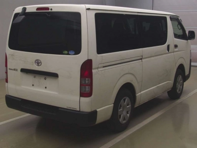 TOYOTA REGIUS VAN