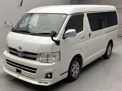 TOYOTA HIACE WAGON