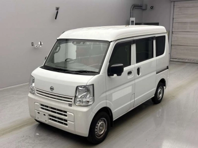 NISSAN NV100 CLIPPER