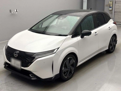 NISSAN AURA