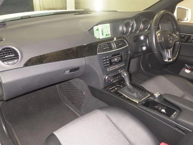 MERCEDES BENZ C CLASS