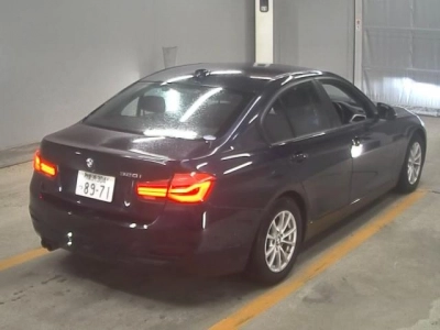 BMW 3 SERIES