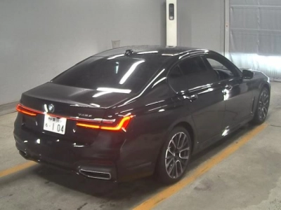 BMW 7 SERIES