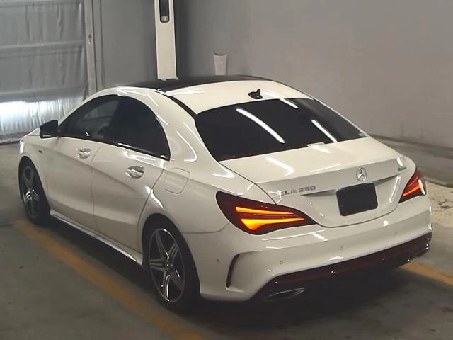 MERCEDES BENZ CLA