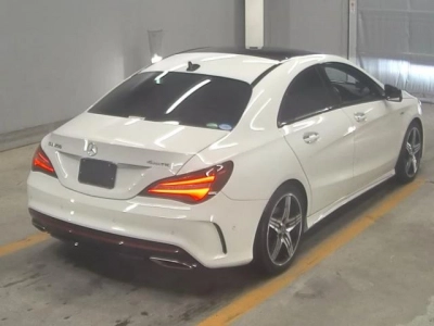 MERCEDES BENZ CLA