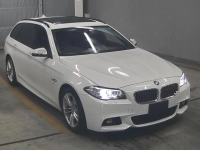 BMW 5 SERIES