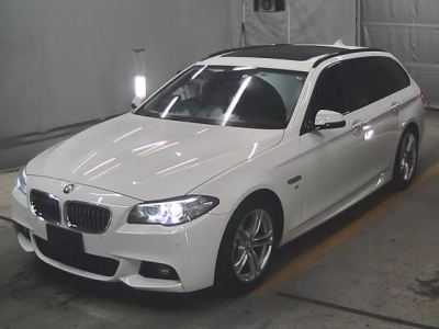 BMW 5 SERIES